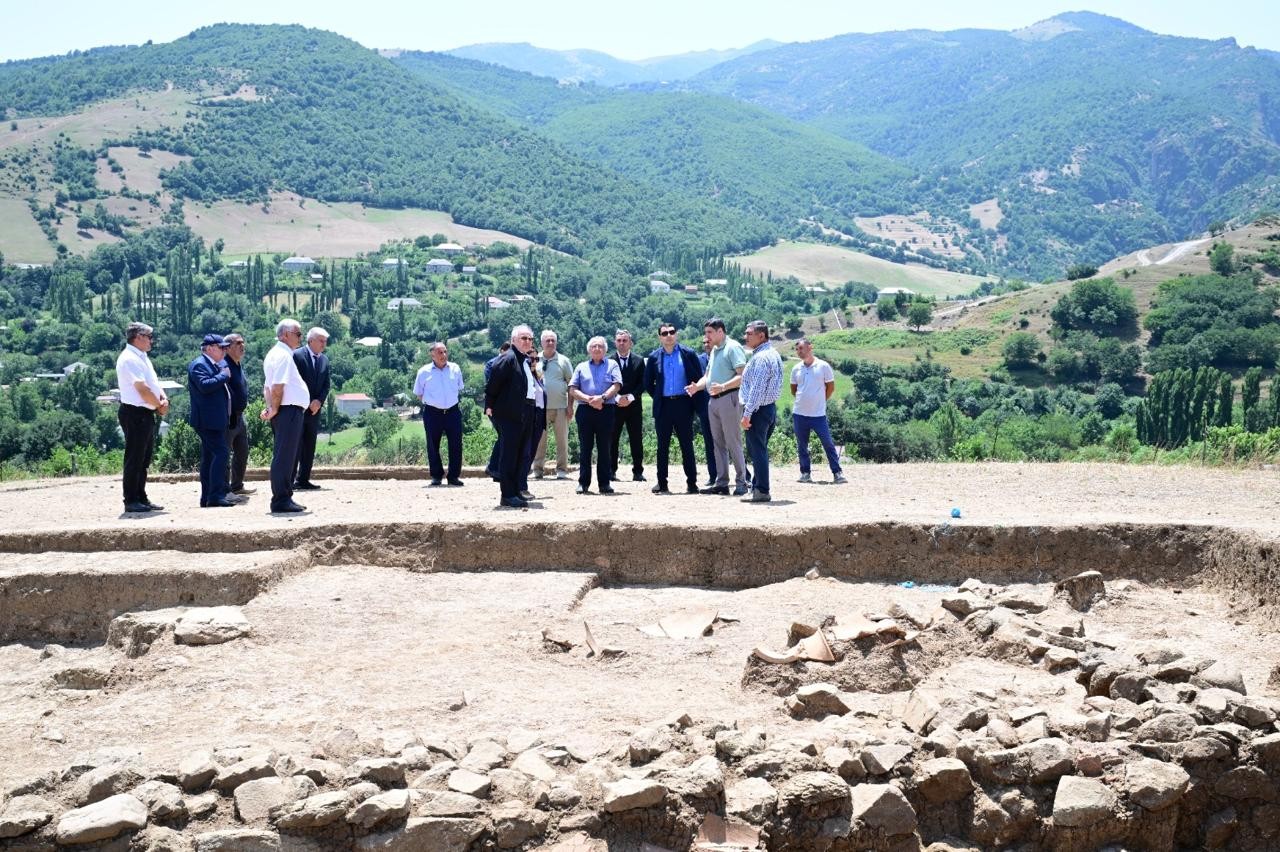 Mədəniyyət naziri Yardımlıda aparılan arxeoloji tədqiqat işləri ilə tanış olub - FOTOLAR